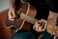 Tab guitare : découvrez 100 tabs guitare pour débutant