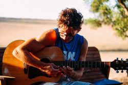 Quel niveau atteindre après un an de guitare ?